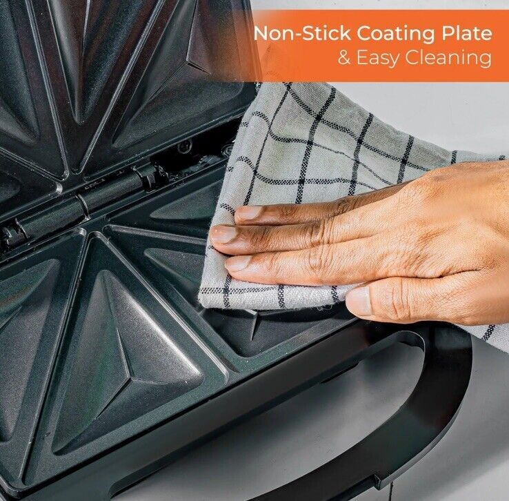 Geepas 750W Toastie Maker