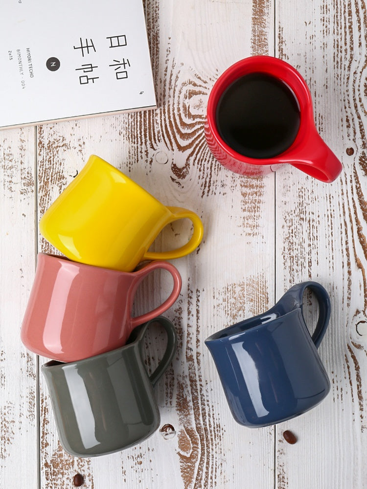 Tasse à déjeuner en céramique ménagère