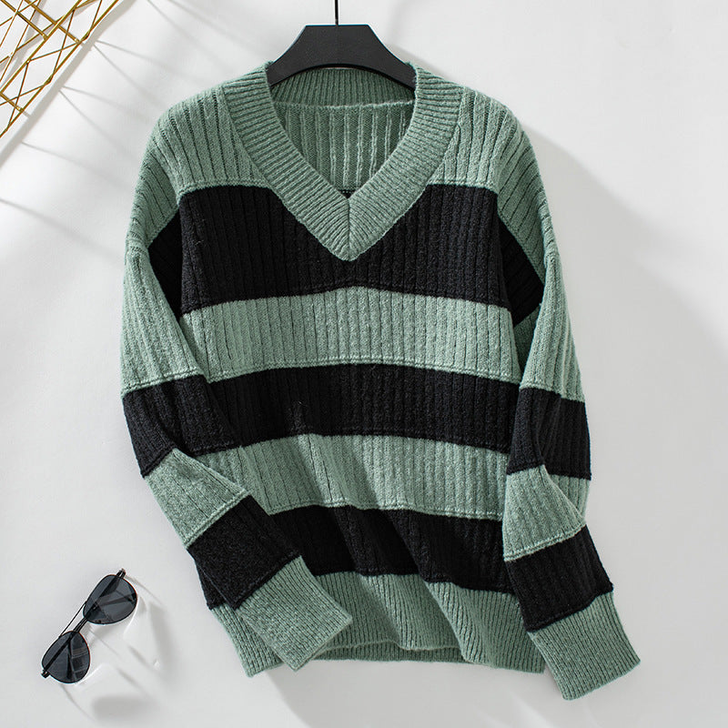 Pull rétro ample en maille col V pour femme