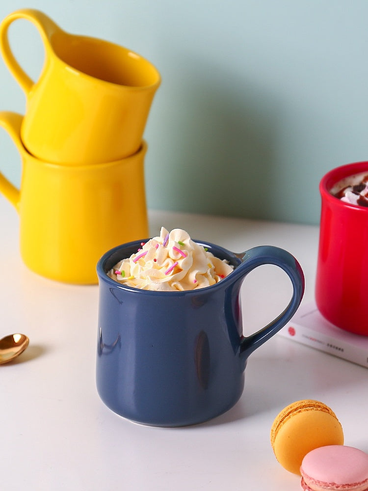 Tasse à déjeuner en céramique ménagère