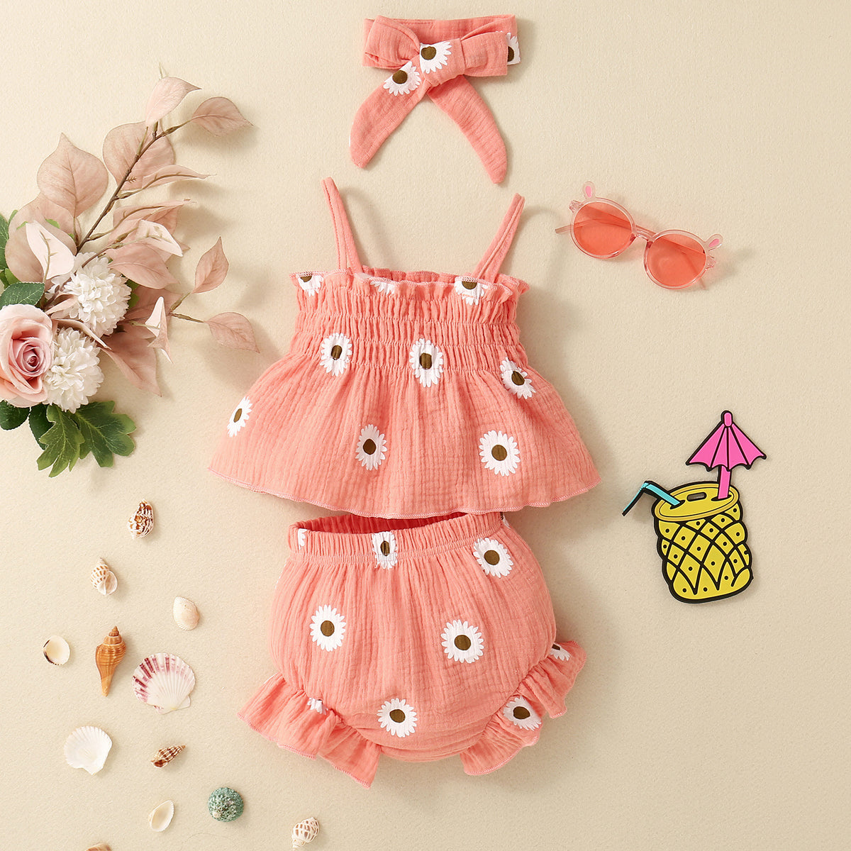 Ensemble trois pièces short à bretelles, jupe et foulard à rayures pour bébé