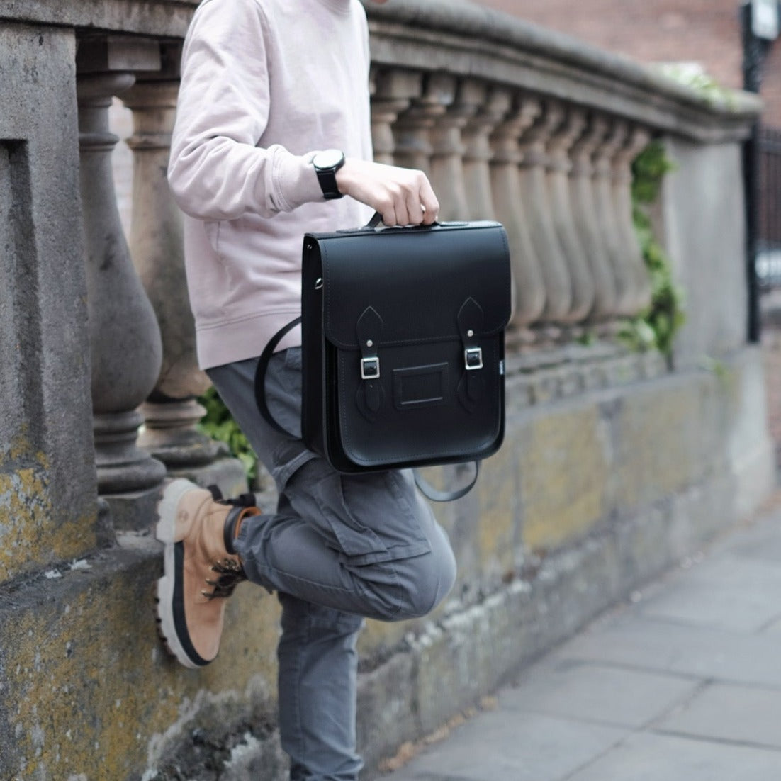 Sac à dos de ville en cuir fait main - Noir