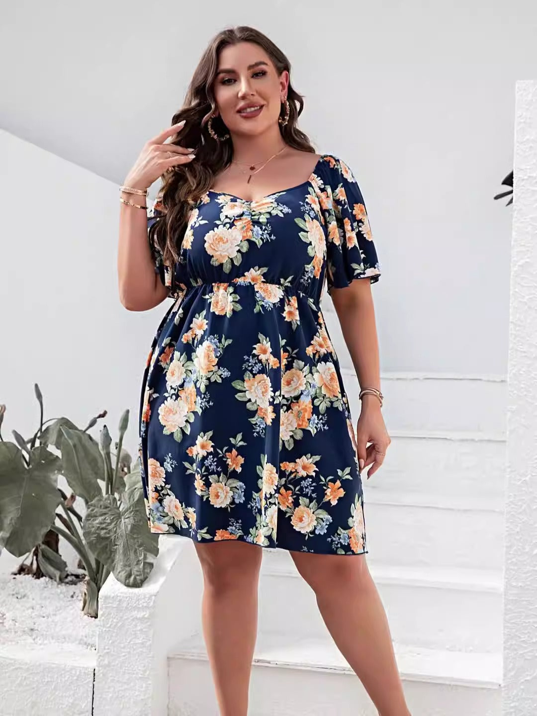 Robe d'été courte à manches courtes, col U, taille haute, grande taille pour femme