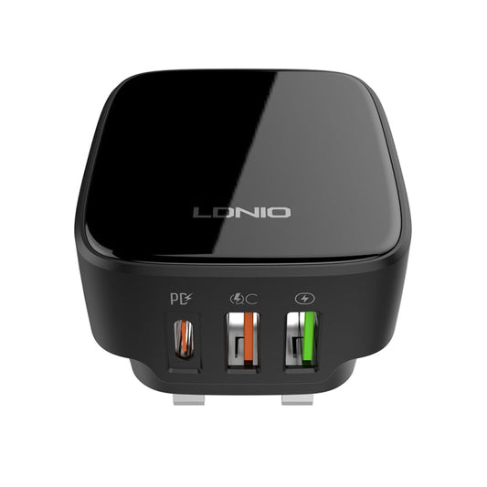 LDNIO Q334 Chargeur 32W Type-C + Double port USB avec câble de données 1m USB-C / Type-C vers USB-C / Type-C, Type de prise : Prise britannique (Noir)