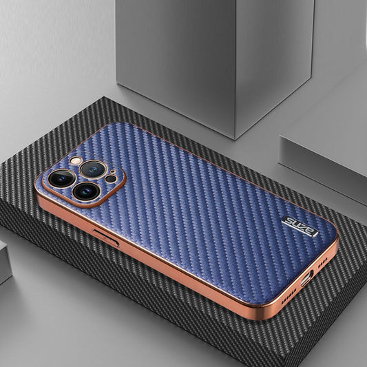 Pour iPhone 12 Pro Max AZNS Coque de téléphone à bord galvanisé en fibre de carbone (Bleu)