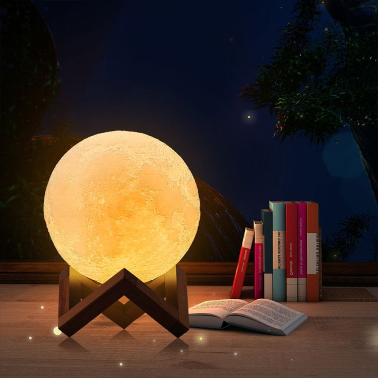 Lampe de lune imprimée 3D YouOKLight YK2302 15 cm avec contrôle tactile, veilleuse LED à intensité variable 16 couleurs rechargeable par USB avec télécommande et support en bois