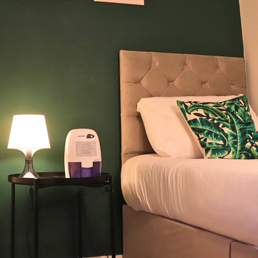 XROW-600B 500ml Mini Dehumidifier - Silent Dehumidifier Perfect for Bedrooms, Kitchens and Living Rooms