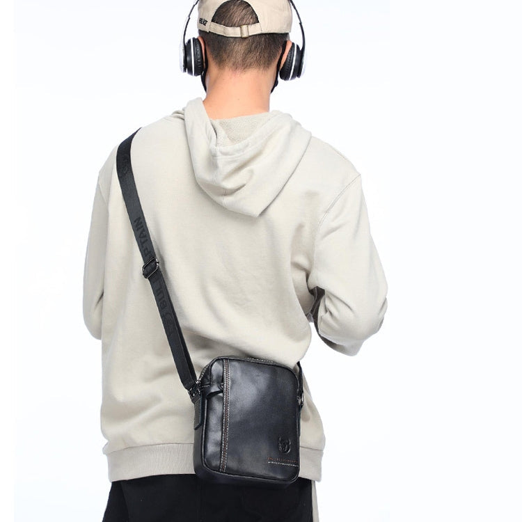 BULL CAPTAIN 228 Men Leather Shoulder Bag First-Layer Cowhide Casual Mini Diagonal Bag(Black)