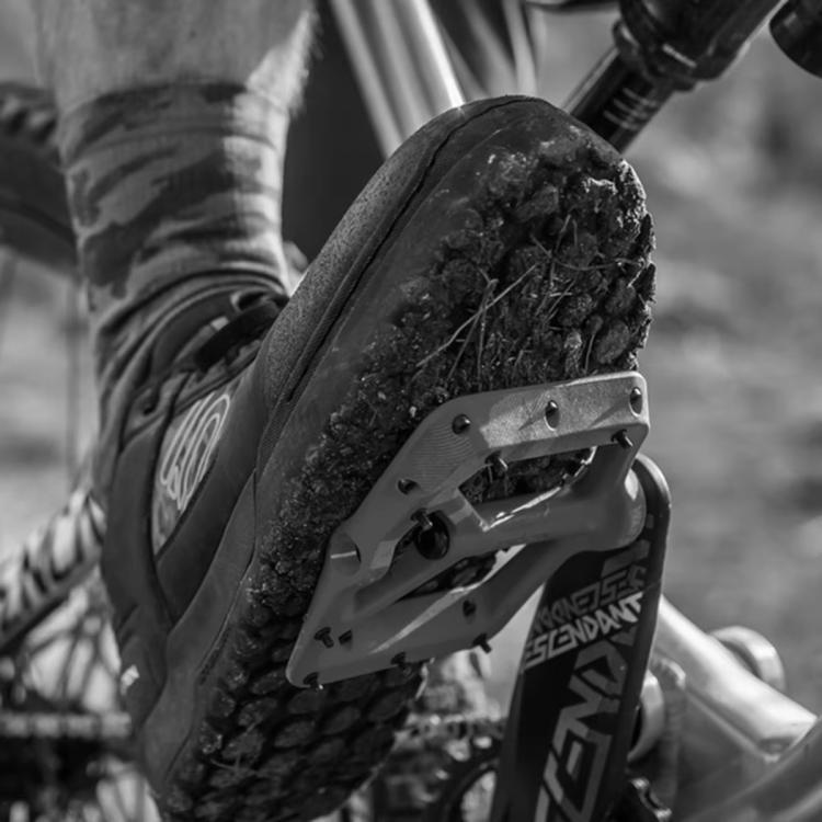 RACEWORK RK091 1pair Mountain Bike Nylon Fiber Pedals Cycling Anti-slip Pedals(Pink)