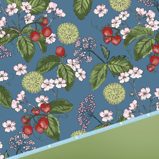 WOODLAND STRAWBERRY BLUE GIFT WRAP SHEET