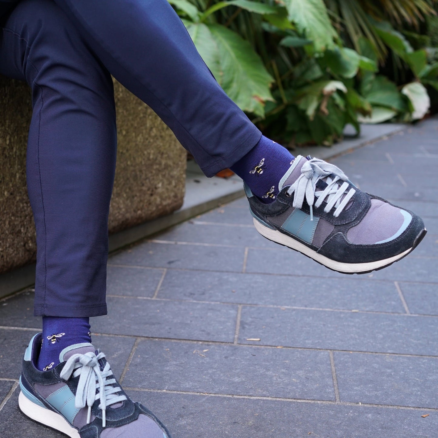 Chaussettes en bambou à petit motif « Sauvons les abeilles »