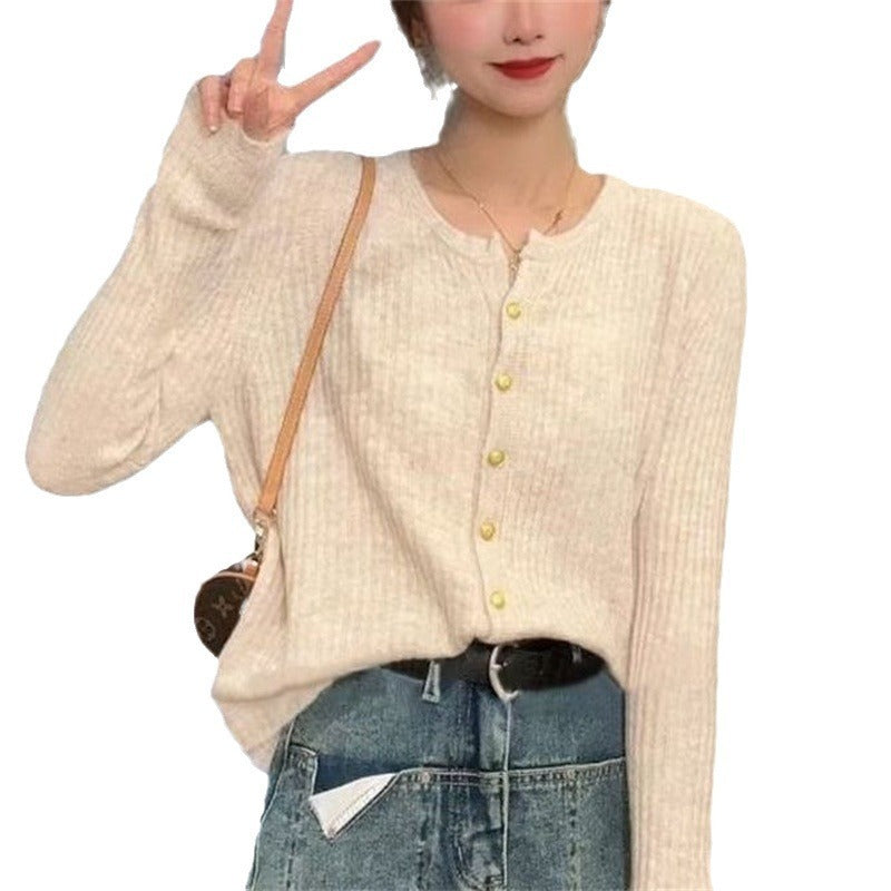 Pull fin à col rond, doux, simple et ajusté