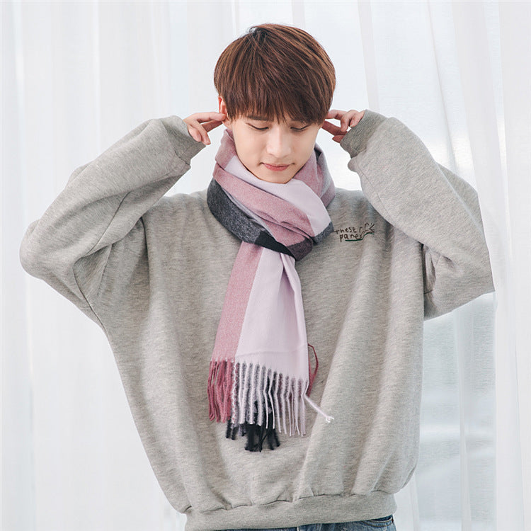 Foulard en plaid à houppe chaude