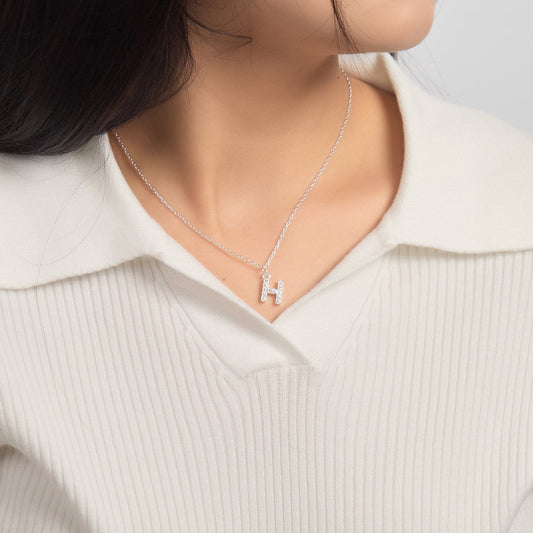 Pendentif Initiales Pave Lettre H Créé avec des Cristaux Zircondia®