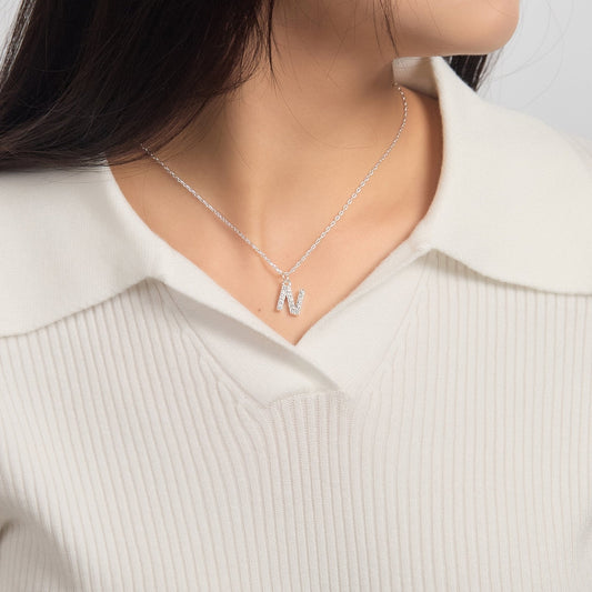 Collier Pendentif Initial Lettre N Pavé avec Cristaux Zircondia®