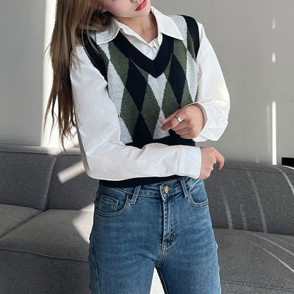 Vintage Diamond Pattern Sleeveless V-Neck Knit Vest