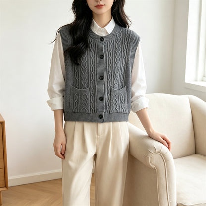 Round neck pocket sleeveless sweater for women