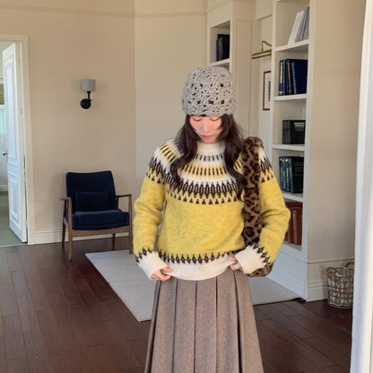 Round neck loose sweater
