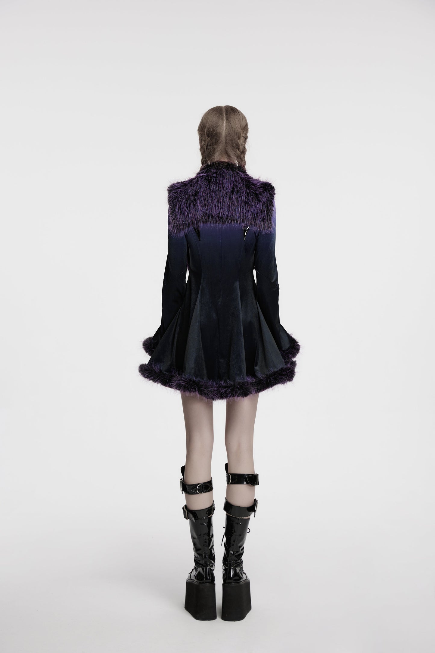 Punk Rave Lilith Gradient Devil Fur Shawl  In Violet