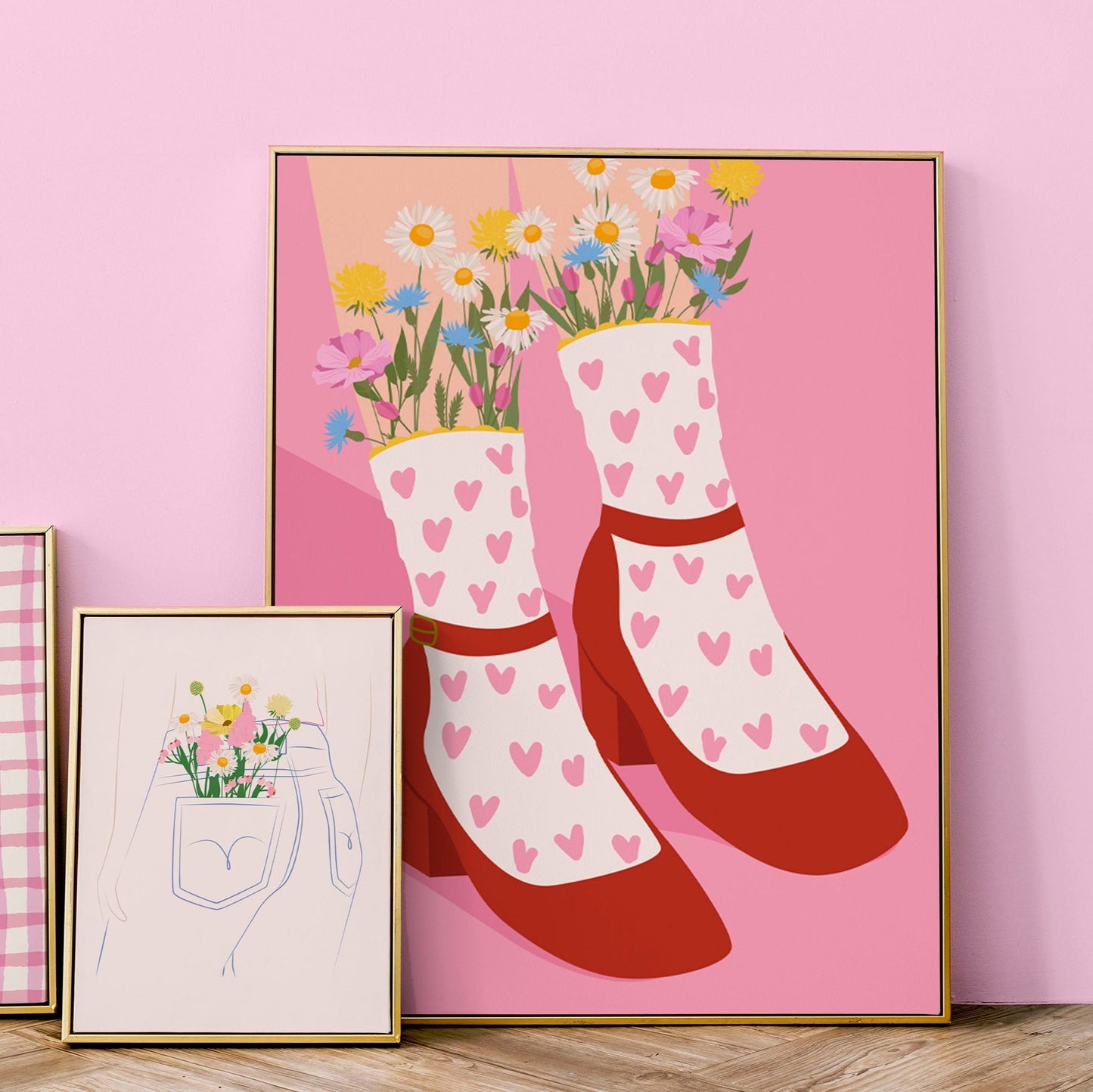 GIRL IN HEART SOCKS PRINT