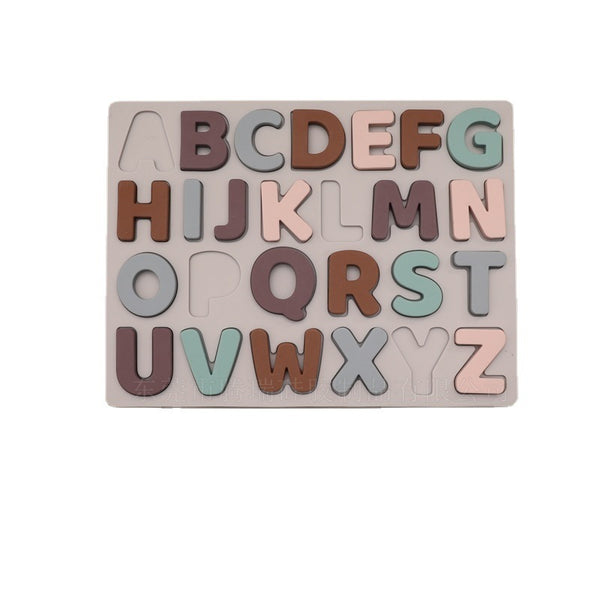 Puzzle en trois dimensions avec lettres pour l'apprentissage précoce