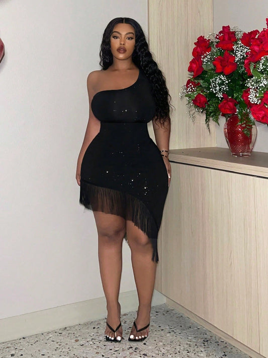 Robe moulante grande taille Slayr asymétrique à franges et empiècements