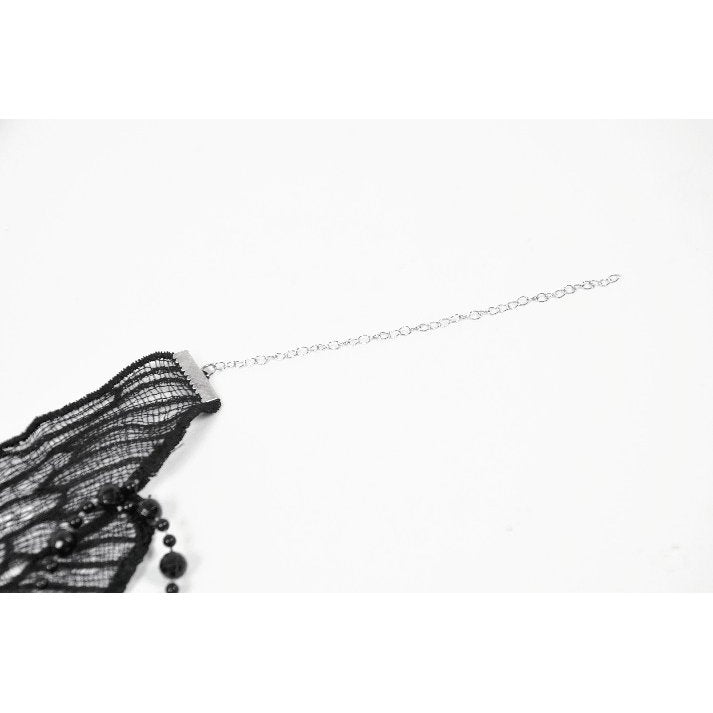 Collier Lysandra papillon dentelle perlé Dark in Love