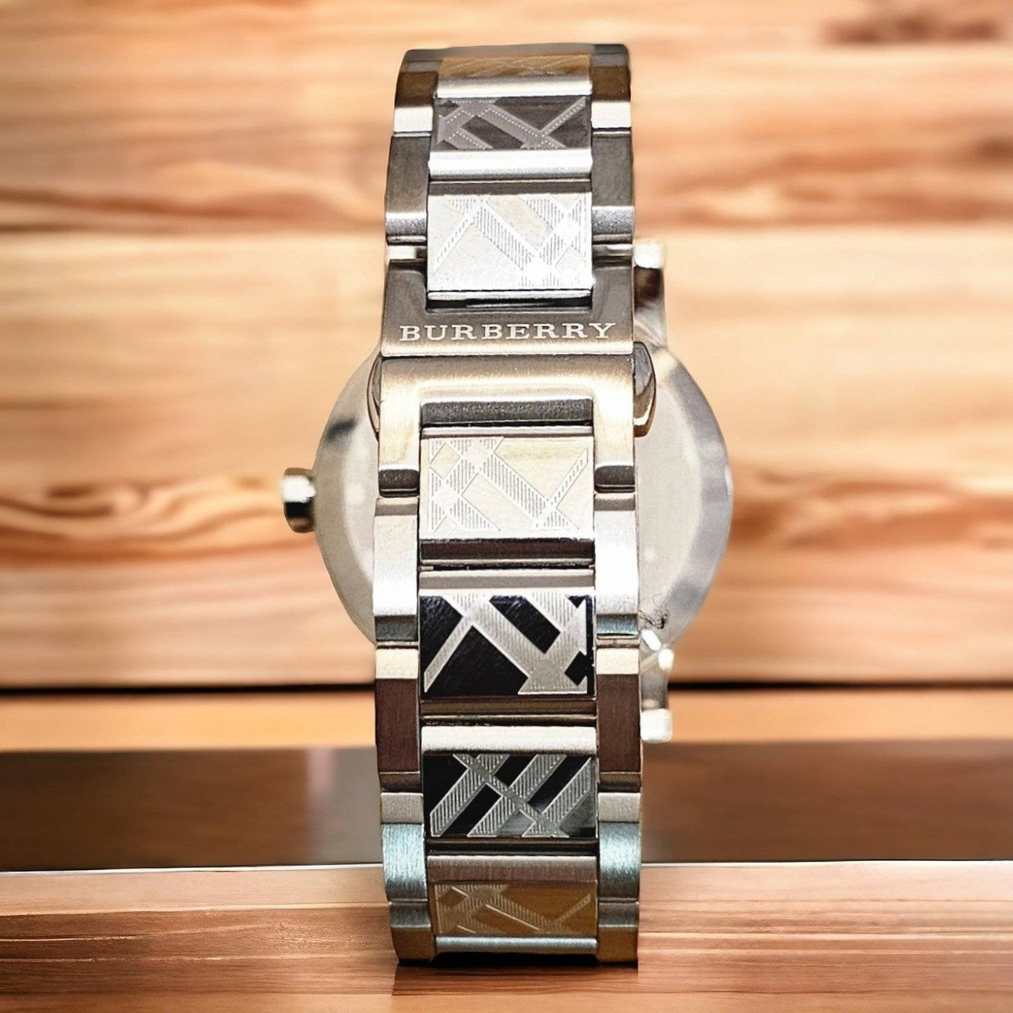 Burberry Unisex The City Watch BU9037