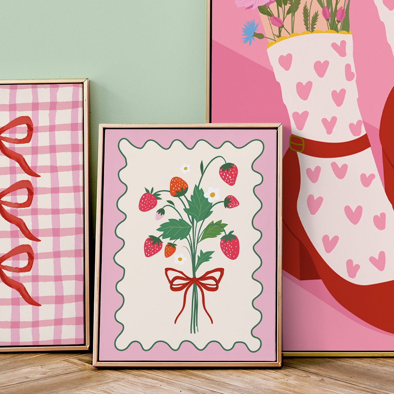 STRAWBERRY BUNCH PINK PRINT