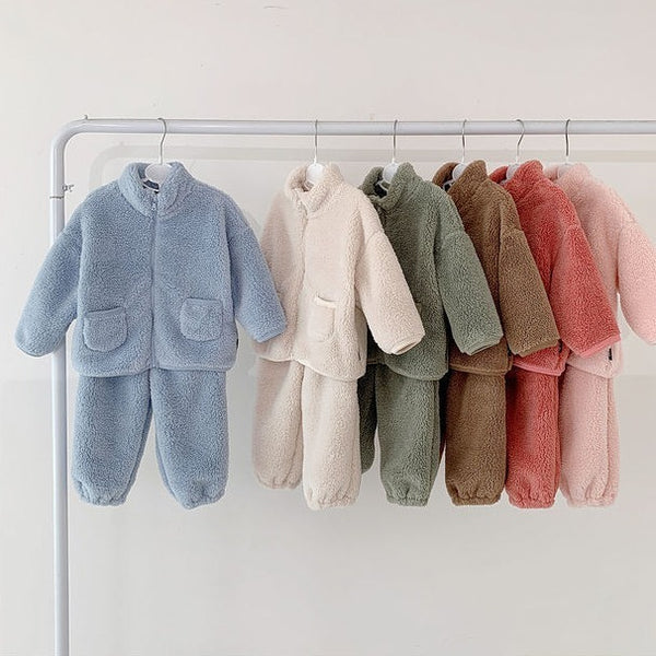 Costume Homme, Femme et Enfant