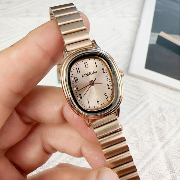 Oval Disk Women's Retro Digital Simple Watch