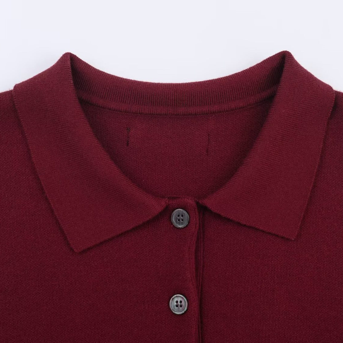 Simple and loose long sleeved knitted sweater