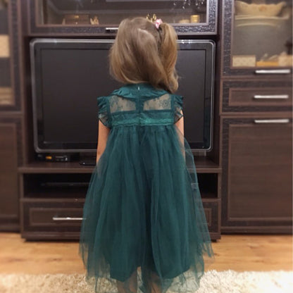 Western style flying sleeves