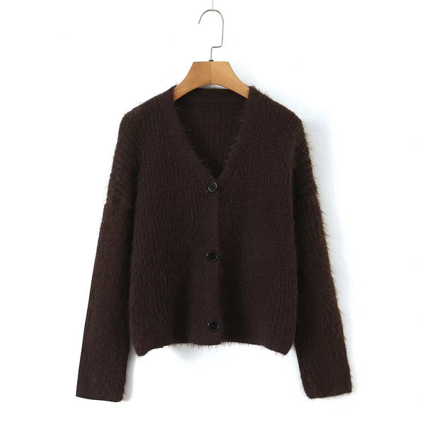 French versatile and minimalist cardigan sweater