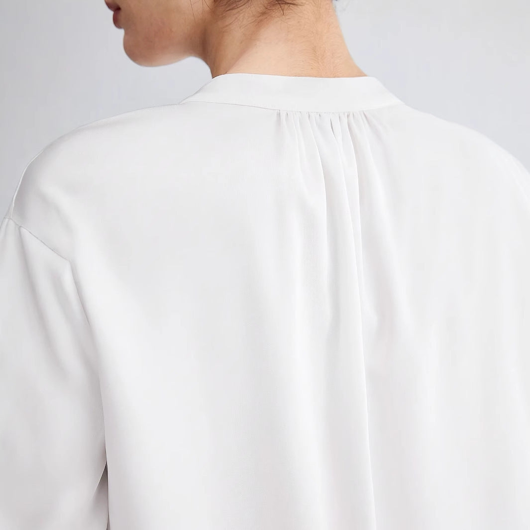 V-neck Half-sleeve Shirt