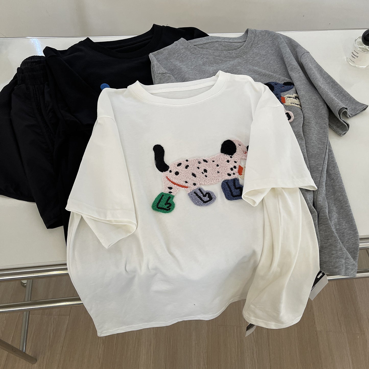Heavy-duty 3D Embroidered Puppy Crewneck Short-sleeve Womens Top