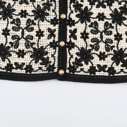 Round neck long sleeved shirt