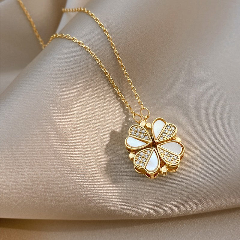 Clover Pendant Necklace