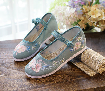 Womens Embroidered Flat Cloth Shoes