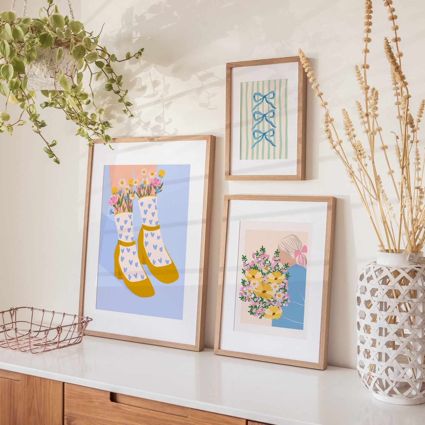 GIRL WITH WILDFLOWER BOUQUET PRINT