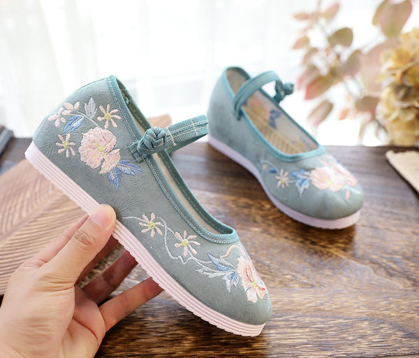 Womens Embroidered Flat Cloth Shoes