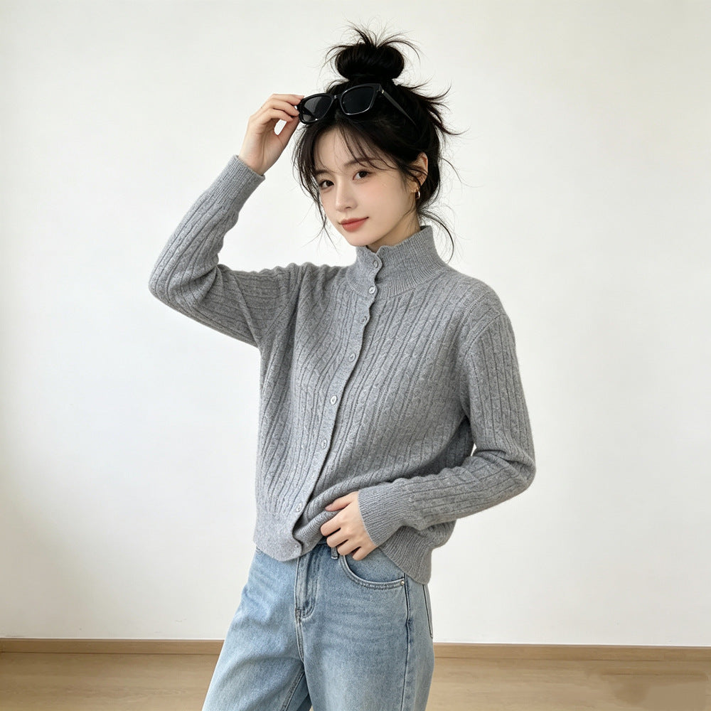 Single breasted high neck long sleeved sweater