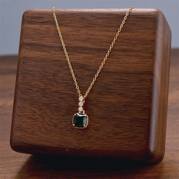Emerald Square Gemstone Pendant Micro-inlaid Necklace - Stuffs & Savers