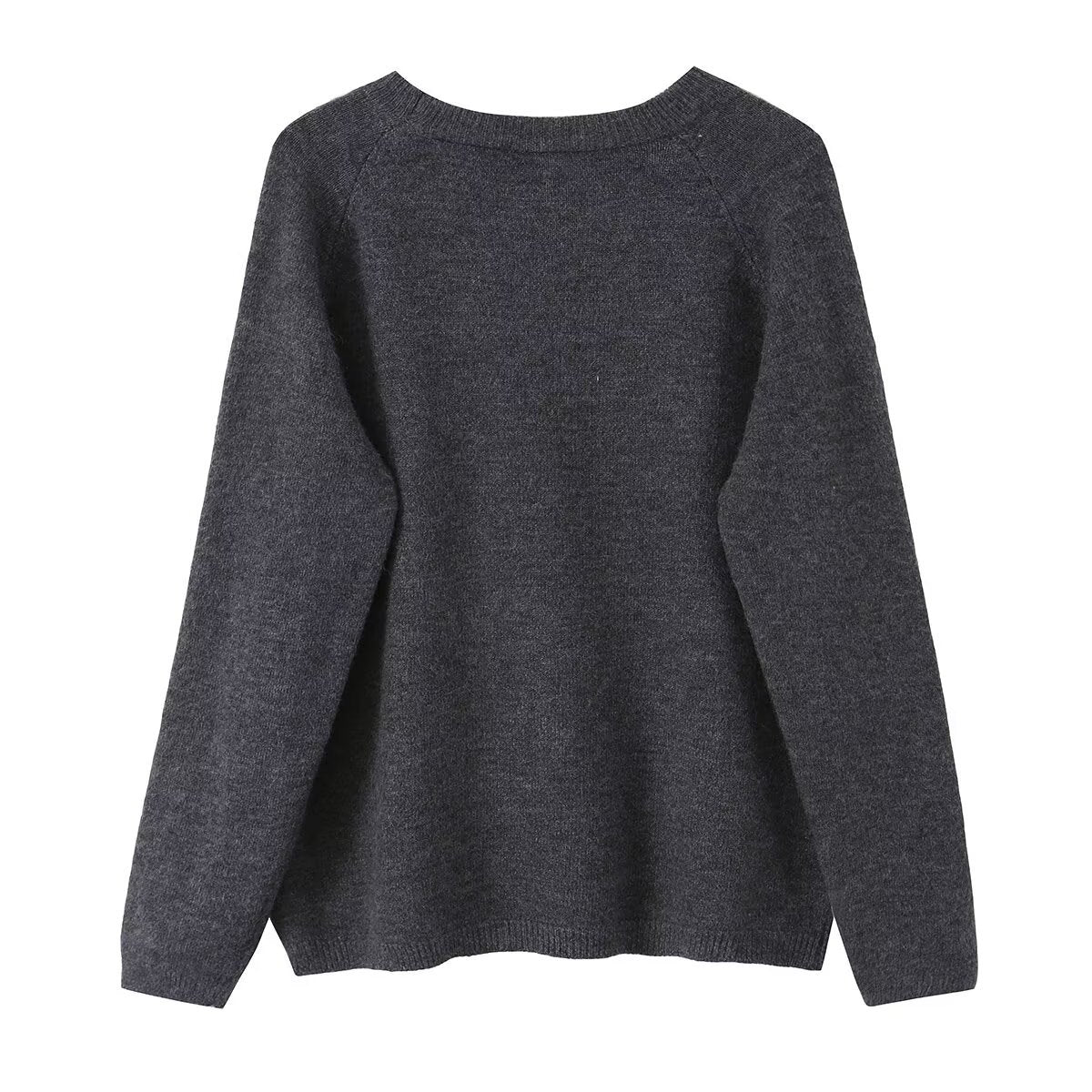 Simple grey round neck pullover sweater