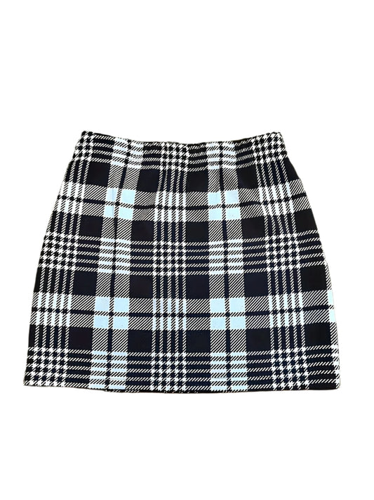 Ensemble deux-pièces jupe courte écossaise mode femme