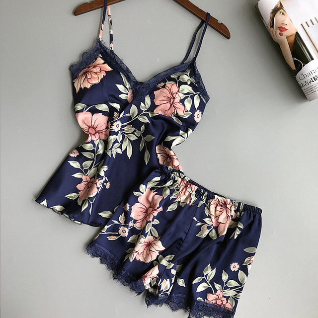 Printed V-neck pyjamas with suspenders