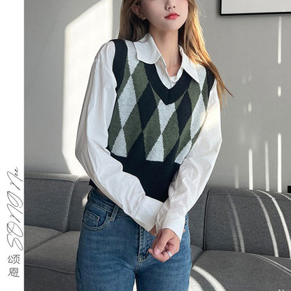 Vintage Diamond Pattern Sleeveless V-Neck Knit Vest