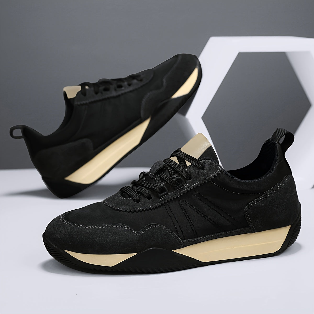 Chaussures de randonnée décontractées élégantes pour hommes - Dessus en tissu respirant, Semelle en PVC durable, Fermeture à lacets, Tenue d'extérieur et décontractée toutes saisons - Noir