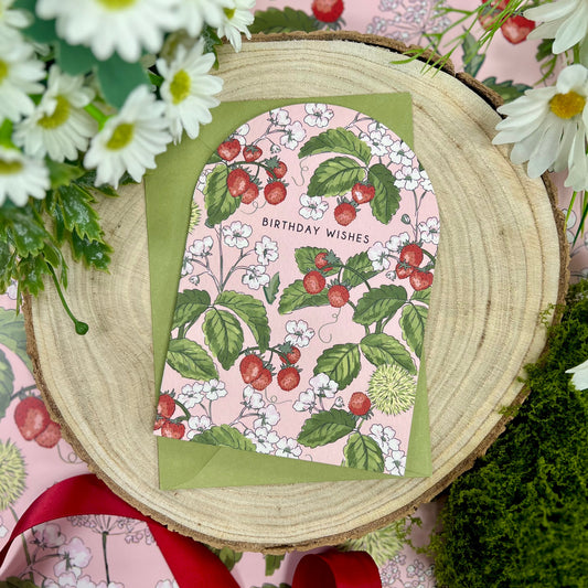 BIRTHDAY WISHES WOODLAND STRAWBERRY SCALLOP CARD