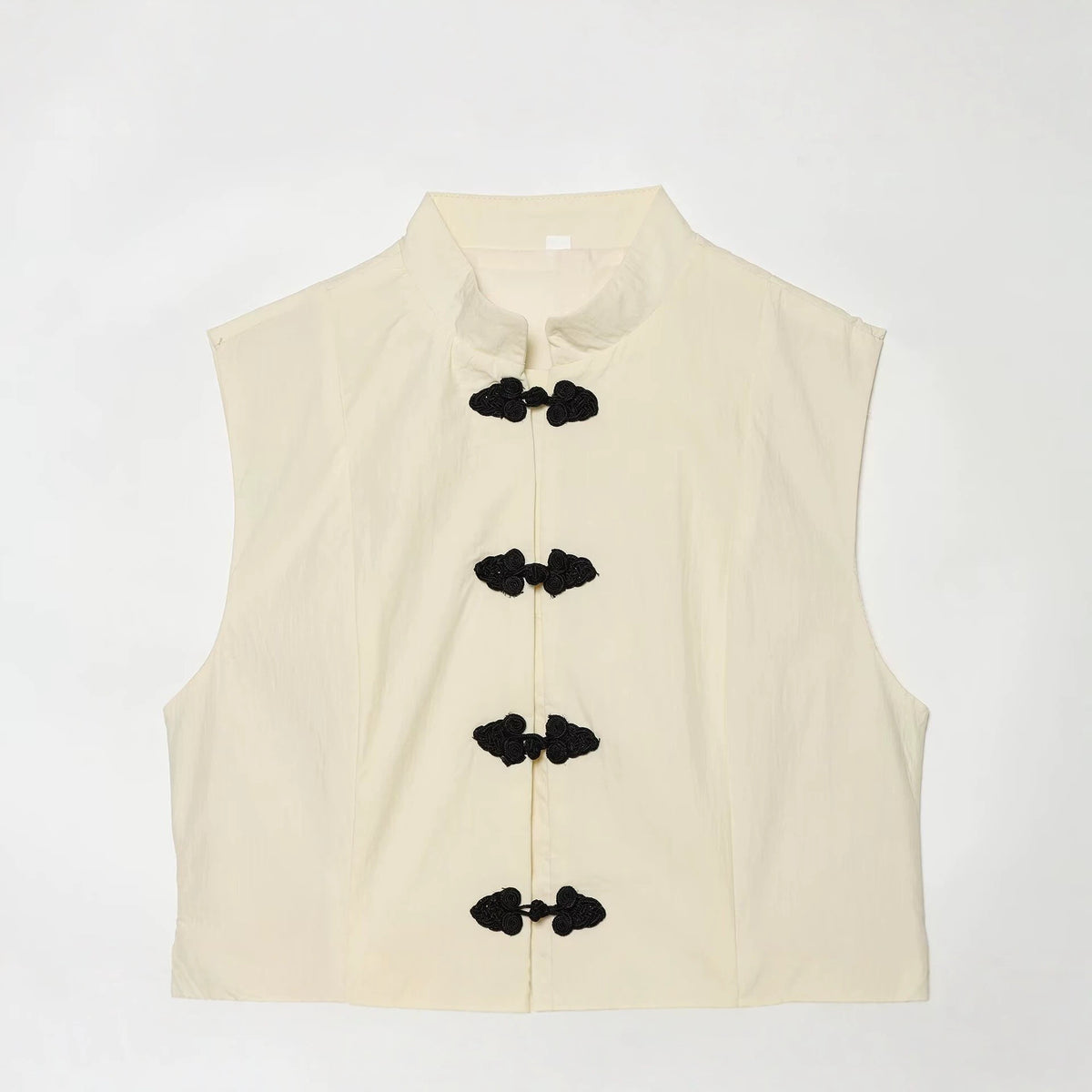 Buckled sleeveless standing collar vest